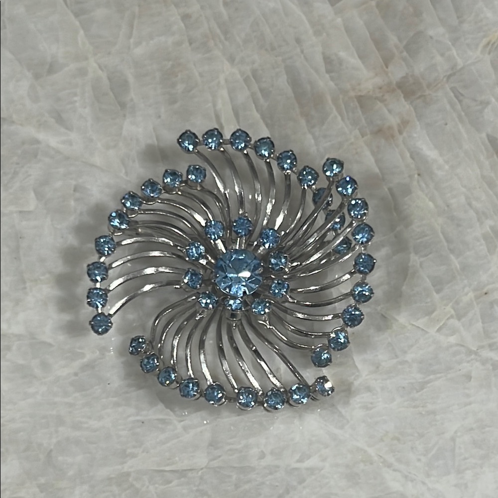 Vintage Light Blue Rhinestones Pin Brooch Silver Tone Swirl Metal Spray Design
